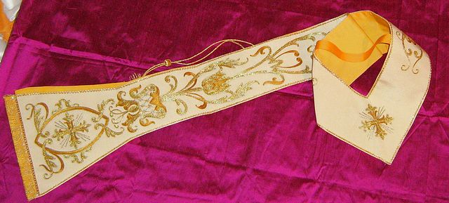 Pastoral Stole, fully embroidered - beautiful Italian quality